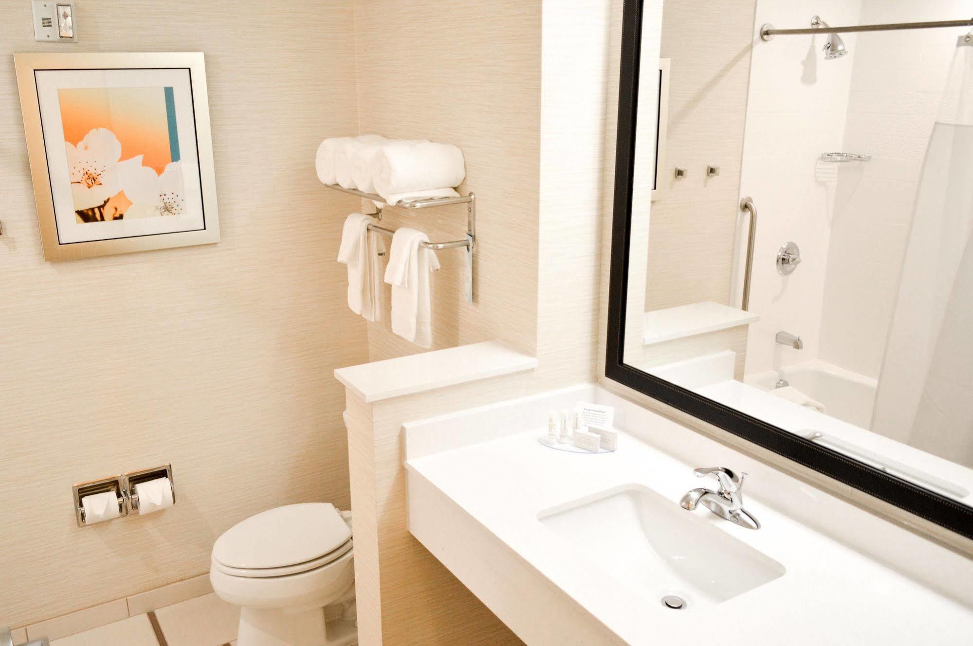 Fairfield Inn & Suites By Marriott San Antonio Brooks City Base מראה חיצוני תמונה